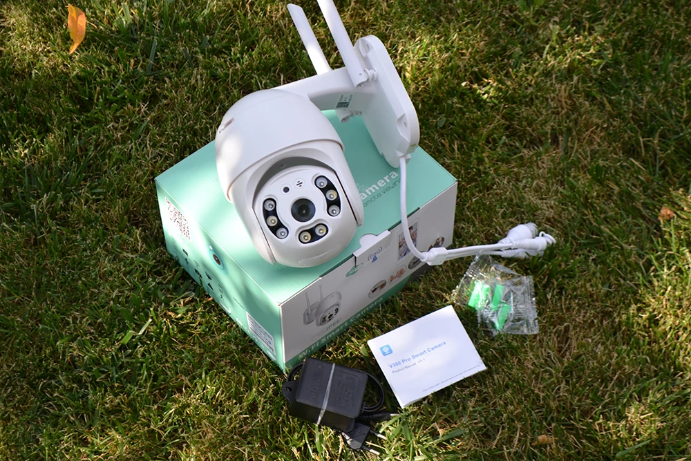 Комплектація камери V380 Pro (IPC-V380-Q8-1)