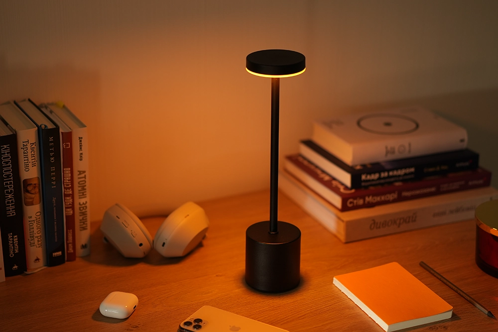 Настільна лампа Mellora