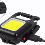 Акумуляторний LED ліхтарик-брелок: процес заряджання